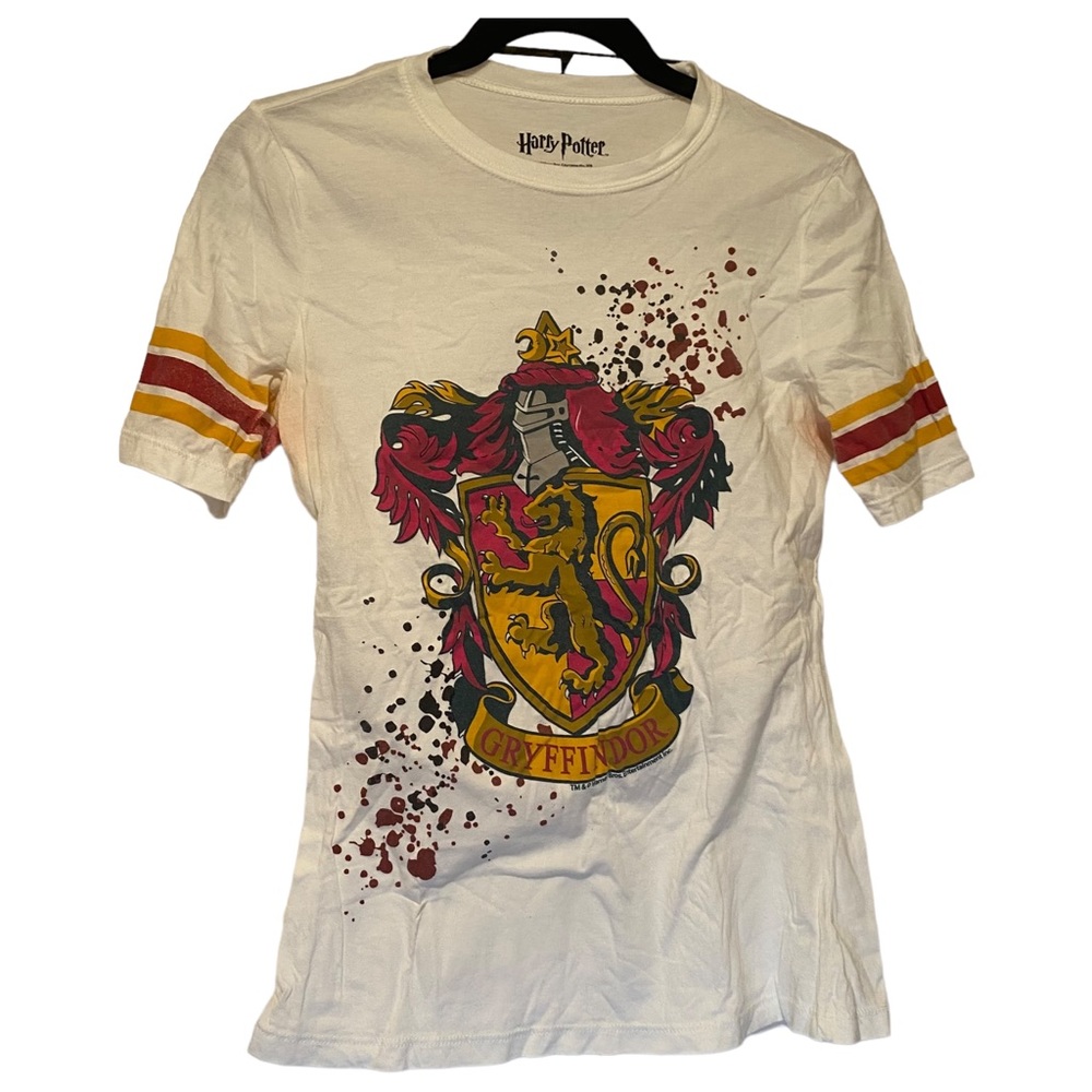 2for$15 Harry Potter Gryffindor Quidditch T-Shirt. Size Large.